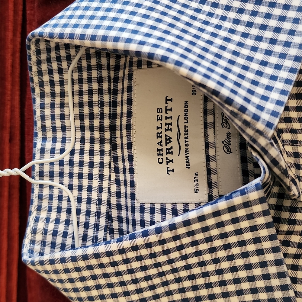 Beautiful dress shirt 15 1/2 37 inch Charles Tyrwhitt classic dress shirt